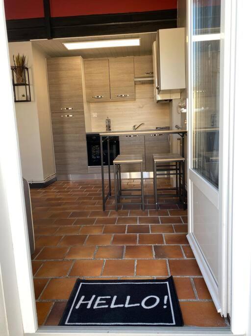 Studio Duplex Meuble Avec Place De Parking Сюржер Экстерьер фото